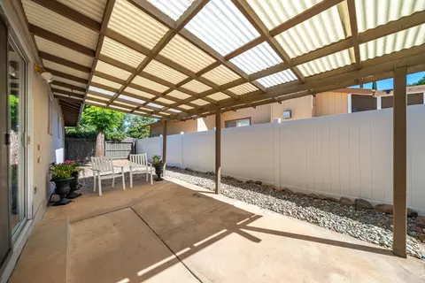 Exterior - 1201 Echo Rd, Redding, CA 96002 photo 6 of 19