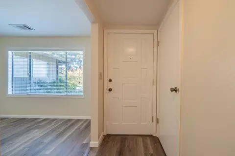 Entry Way - 1201 Echo Rd, Redding, CA 96002 photo 2 of 2