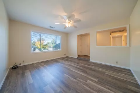 Living - 1201 Echo Rd, Redding, CA 96002 photo 2 of 4