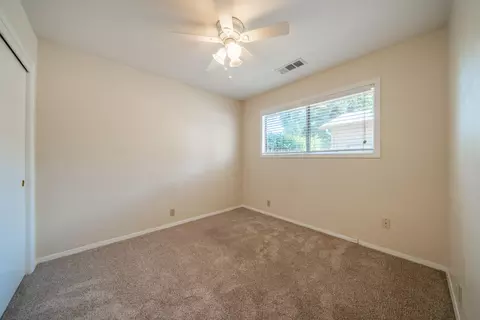 Bedroom - 1201 Echo Rd, Redding, CA 96002 photo 3 of 7