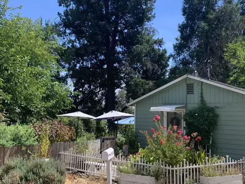 19325 Hill St, Anderson, CA 96007