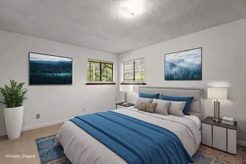 Bedroom - 17528 Pine View Dr, Redding, CA 96003 photo 4 of 9