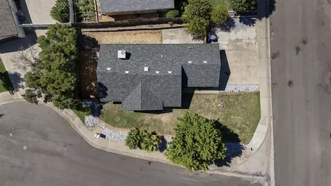 View/Area - 1470 Setter Dr, Redding, CA 96003 photo 2 of 3