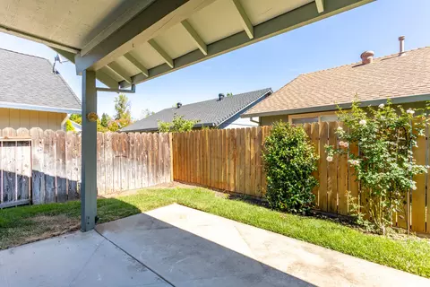 Exterior - 1381 Chaos Walk, Redding, CA 96003 photo 4 of 6