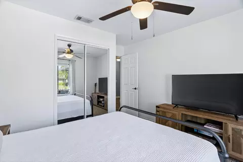 Bedroom - 3482 Timbercreek Dr, Redding, CA 96002 photo 5 of 5
