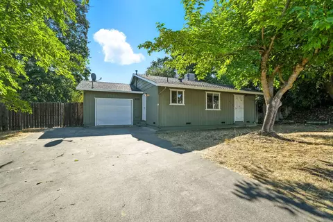 810 Ashmount Ave, Red Bluff, CA 96080