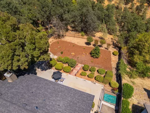 Exterior - 1283 River Ridge Dr, Redding, CA 96003 photo 10 of 11