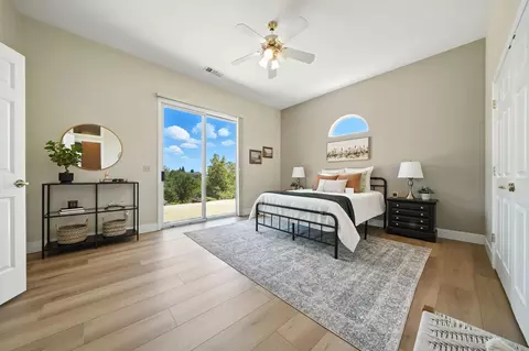 Bedroom - 1283 River Ridge Dr, Redding, CA 96003 photo 1 of 3
