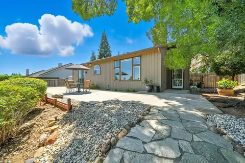 Exterior - 1283 River Ridge Dr, Redding, CA 96003 photo 4 of 11