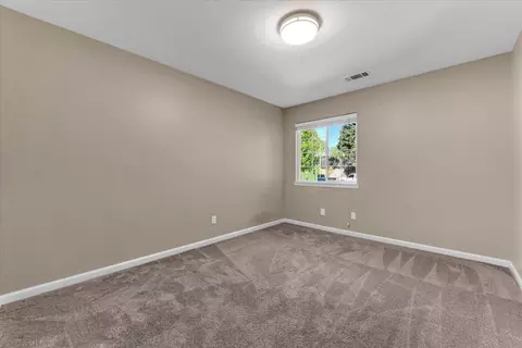 978 Montcrest Dr, Redding, CA 96003 photo 23