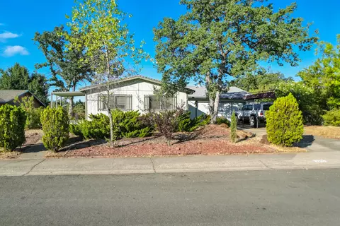3757 Magnums Way, Redding, CA 96003 photo 2
