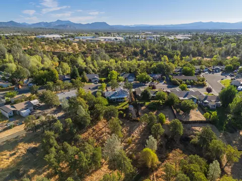 3757 Magnums Way, Redding, CA 96003 photo 31