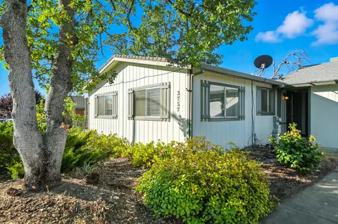 3757 Magnums Way, Redding, CA 96003 photo 5