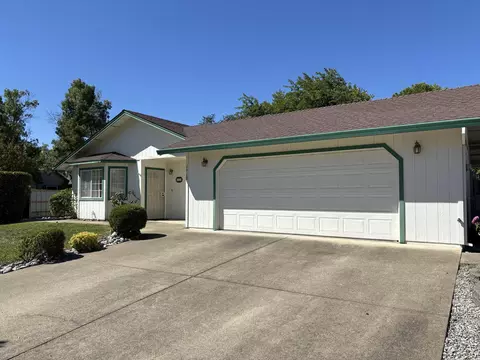 Exterior - 2020 Olive Ave, Redding, CA 96001 photo 3 of 13
