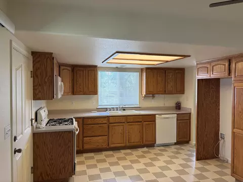 Kitchen - 2020 Olive Ave, Redding, CA 96001 photo 3 of 3