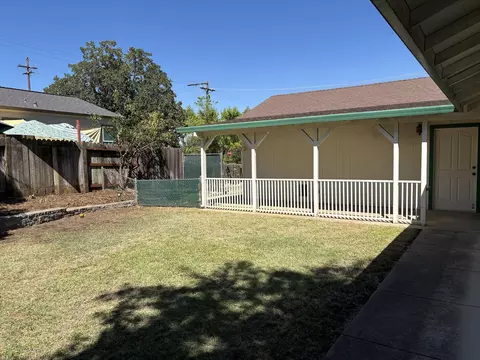 Exterior - 2020 Olive Ave, Redding, CA 96001 photo 7 of 13