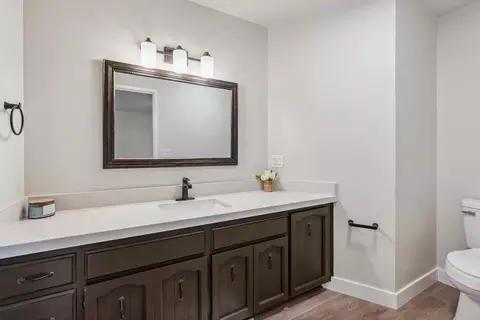 Bath - 7045 Hermosa Way, Redding, CA 96002 photo 2 of 3