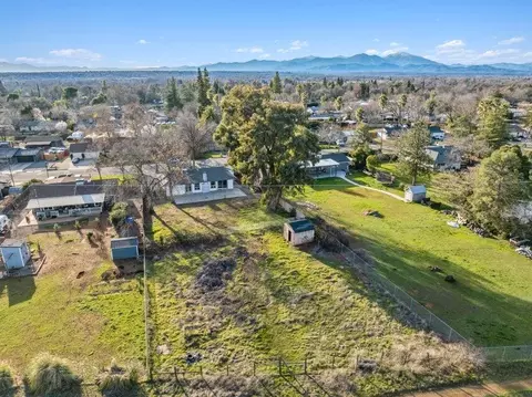 View/Area - 7045 Hermosa Way, Redding, CA 96002 photo 2 of 6