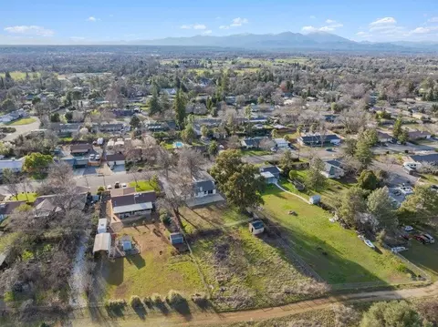 View/Area - 7045 Hermosa Way, Redding, CA 96002 photo 5 of 6