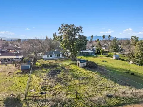 View/Area - 7045 Hermosa Way, Redding, CA 96002 photo 3 of 6