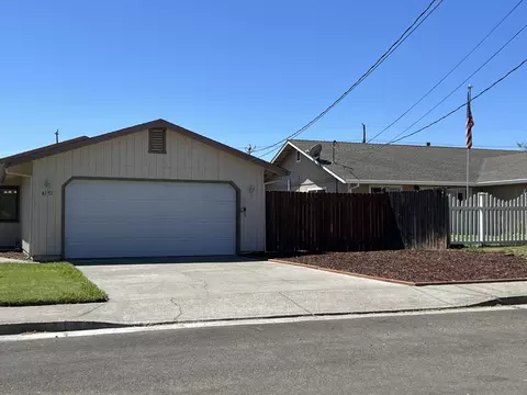 4151 St Patricks Ave, Redding, CA 96003