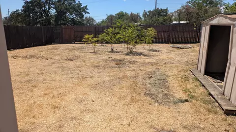 Exterior - 4151 St Patricks Ave, Redding, CA 96003 photo 3 of 6