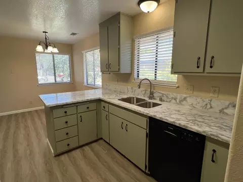 Kitchen - 4151 St Patricks Ave, Redding, CA 96003 photo 5 of 5
