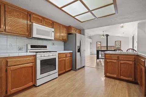 Kitchen - 12526 Glide Way, Redding, CA 96003 photo 1 of 2