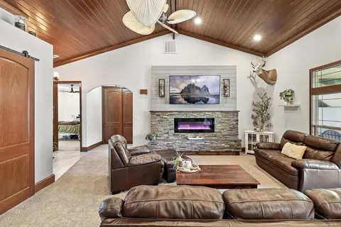 4668 Mayo Ct, Redding, CA 96001 photo 6