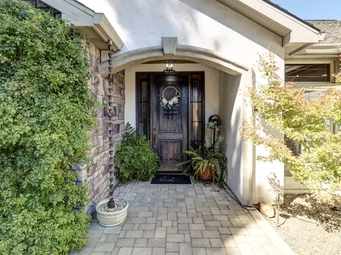 4668 Mayo Ct, Redding, CA 96001 photo 4