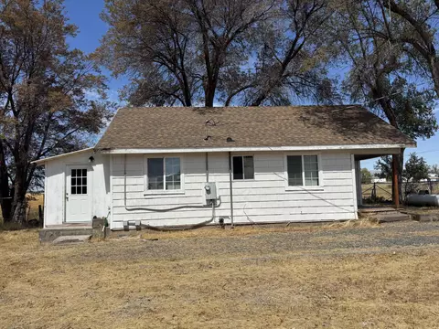 Exterior - 312 Water St, Bieber, CA 96009 photo 3 of 12