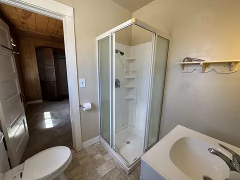 Bath - 312 Water St, Bieber, CA 96009 photo 3 of 3