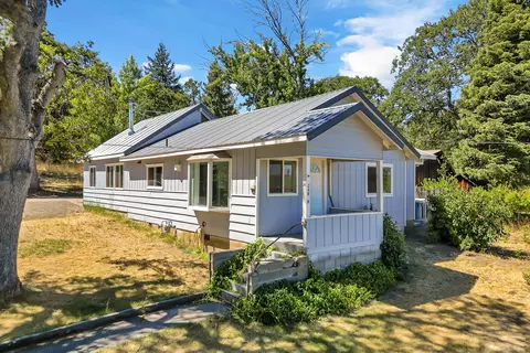 24898 Long St, Fall River Mills, CA 96028