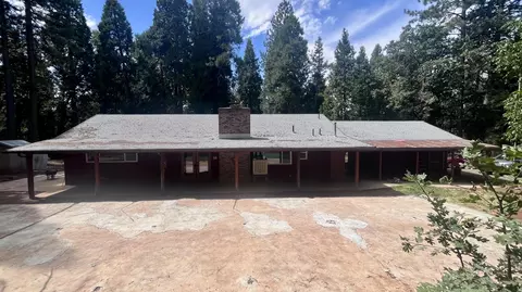 29544 Fenders Ferry Rd, Montgomery Creek, CA 96065