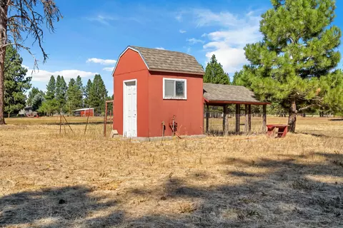 Exterior - 26929 Linfield St, Fall River Mills, CA 96028 photo 14 of 19