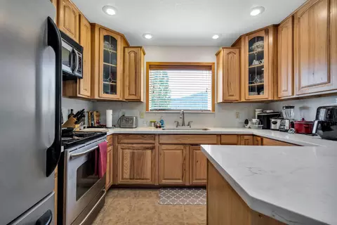 Kitchen - 26929 Linfield St, Fall River Mills, CA 96028 photo 2 of 6