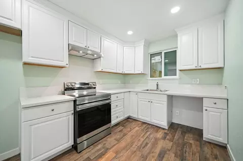Kitchen - 1649 Lake Blvd, Redding, CA 96003 photo 1 of 1