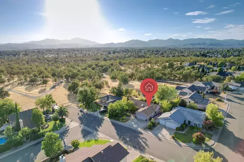 2100 Hacienda St, Redding, CA 96003 photo 15