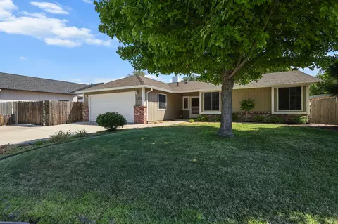 Exterior - 2075 Oconner Ave, Redding, CA 96001 photo 12 of 13