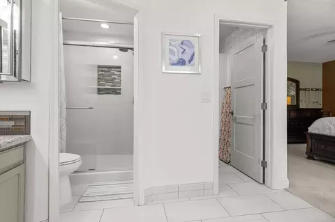 Bath - 2075 Oconner Ave, Redding, CA 96001 photo 6 of 6