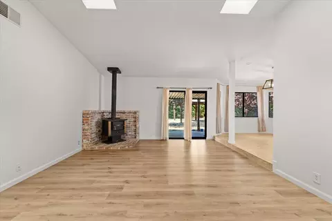 Living - 2064 Silverfield Loop, Redding, CA 96002 photo 1 of 5