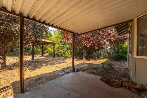 Exterior - 2064 Silverfield Loop, Redding, CA 96002 photo 4 of 11