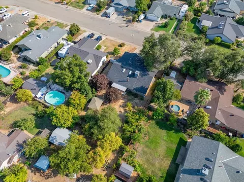 View/Area - 2064 Silverfield Loop, Redding, CA 96002 photo 1 of 5