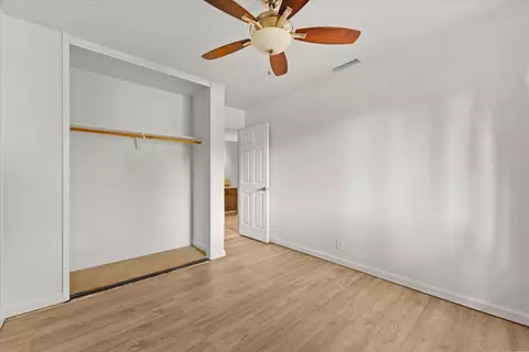 Bedroom - 2064 Silverfield Loop, Redding, CA 96002 photo 4 of 7