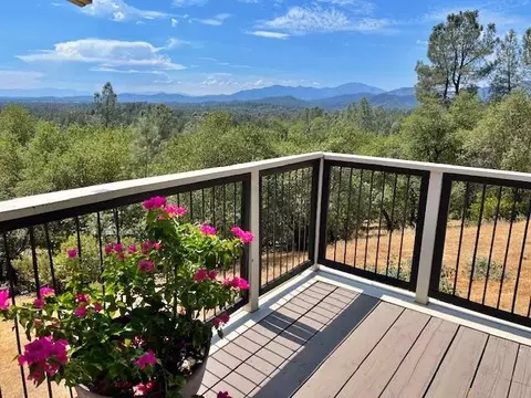19413 Lee View Ln, Redding, CA 96003 photo 1