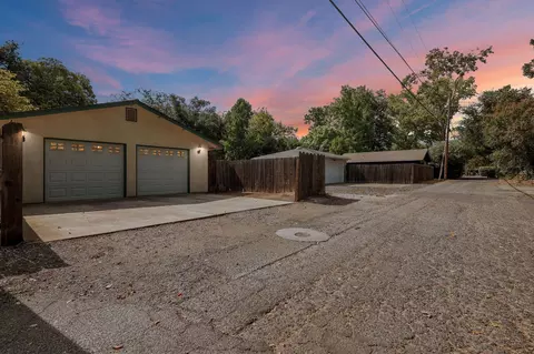 Exterior - 130 W 3rd Ave, Chico, CA 95926 photo 21 of 31