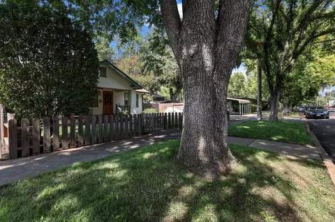 Exterior - 130 W 3rd Ave, Chico, CA 95926 photo 31 of 31