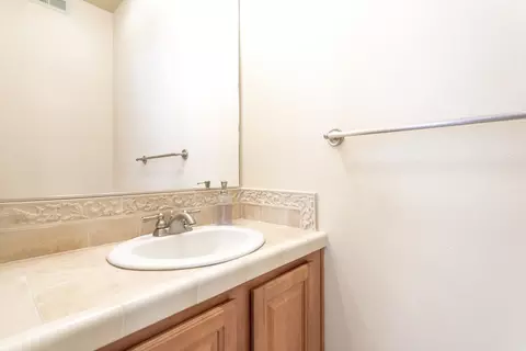 Bath - 3137 Sinaloa Trl, Redding, CA 96002 photo 1 of 2