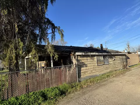 1142 Union St, Red Bluff, CA 96080 photo 4