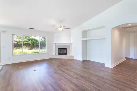 2914 Henrys Fork Dr, Redding, CA 96002 photo 4